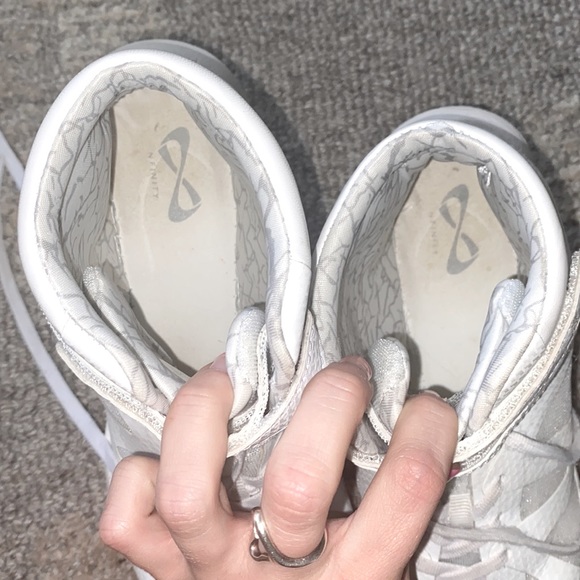 Beast Mid Top Cheer Shoes ( sold out online) - Picture 8 of 9